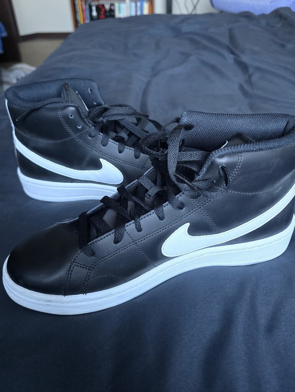 Nike Womens High Tops Size 10